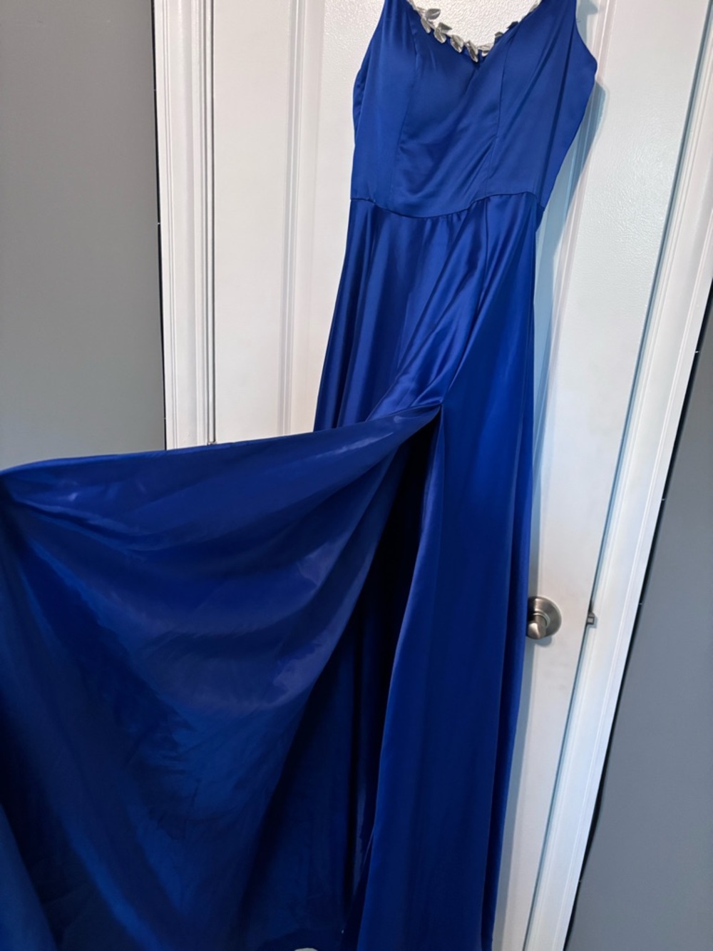 B Darlin Royal Blue Satin Maxi Dress Slit Spaghetti Strap Formal pockets Size 4 - Picture 6 of 13
